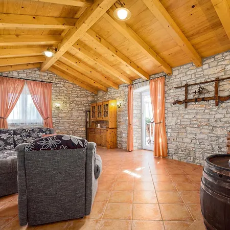 Pet Friendly In Golubovo