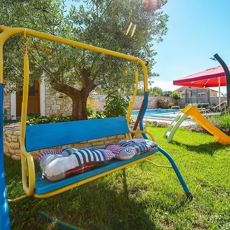 Pet Friendly In Golubovo Mednjan