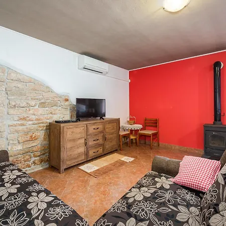 Gorgeous In Golubovo With Wifi Holiday home *